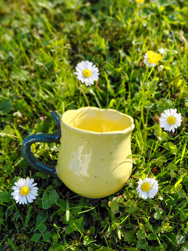 Tasse fleurie jaune 🌻