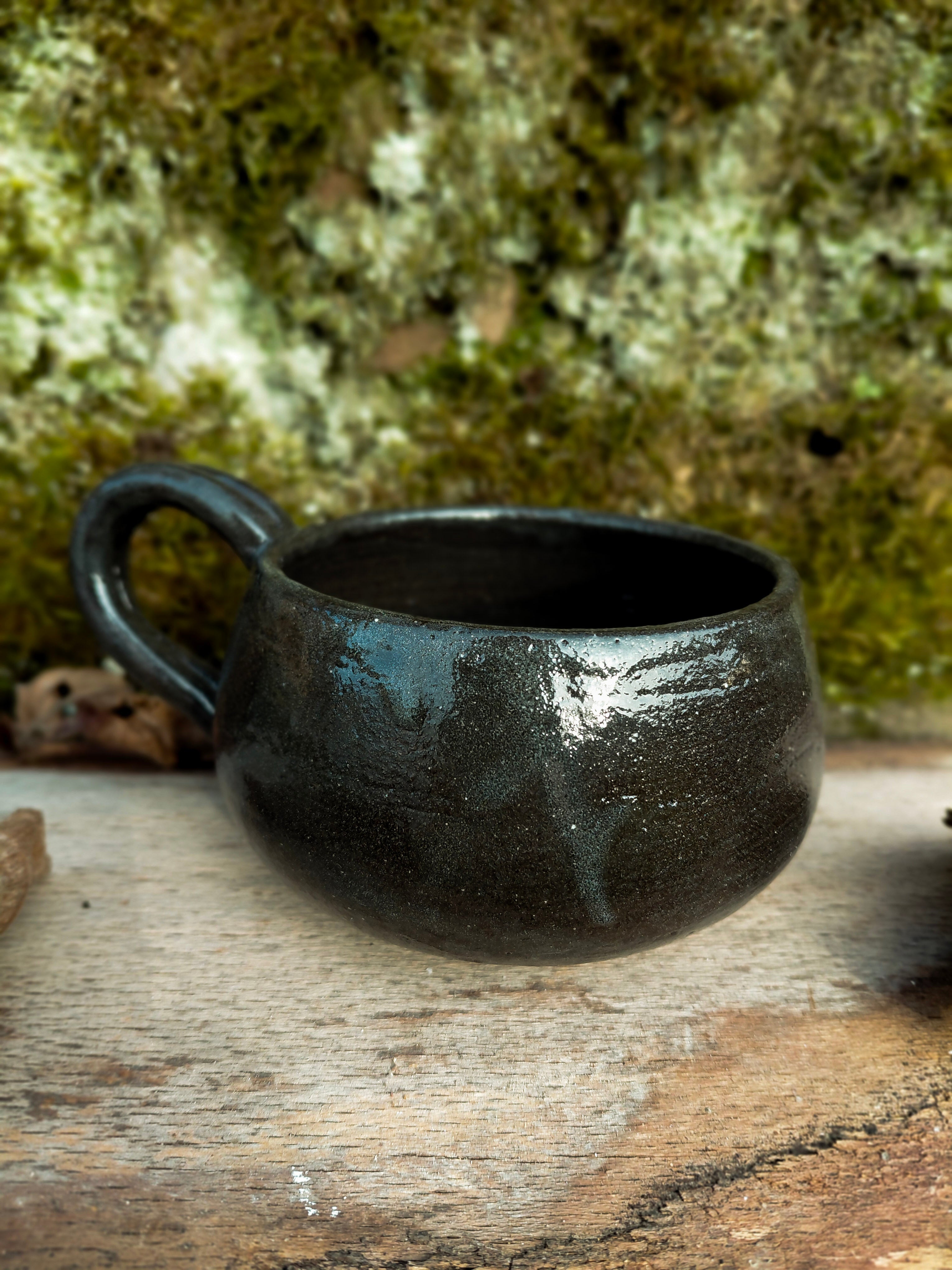 Tasses noires (imparfaites)