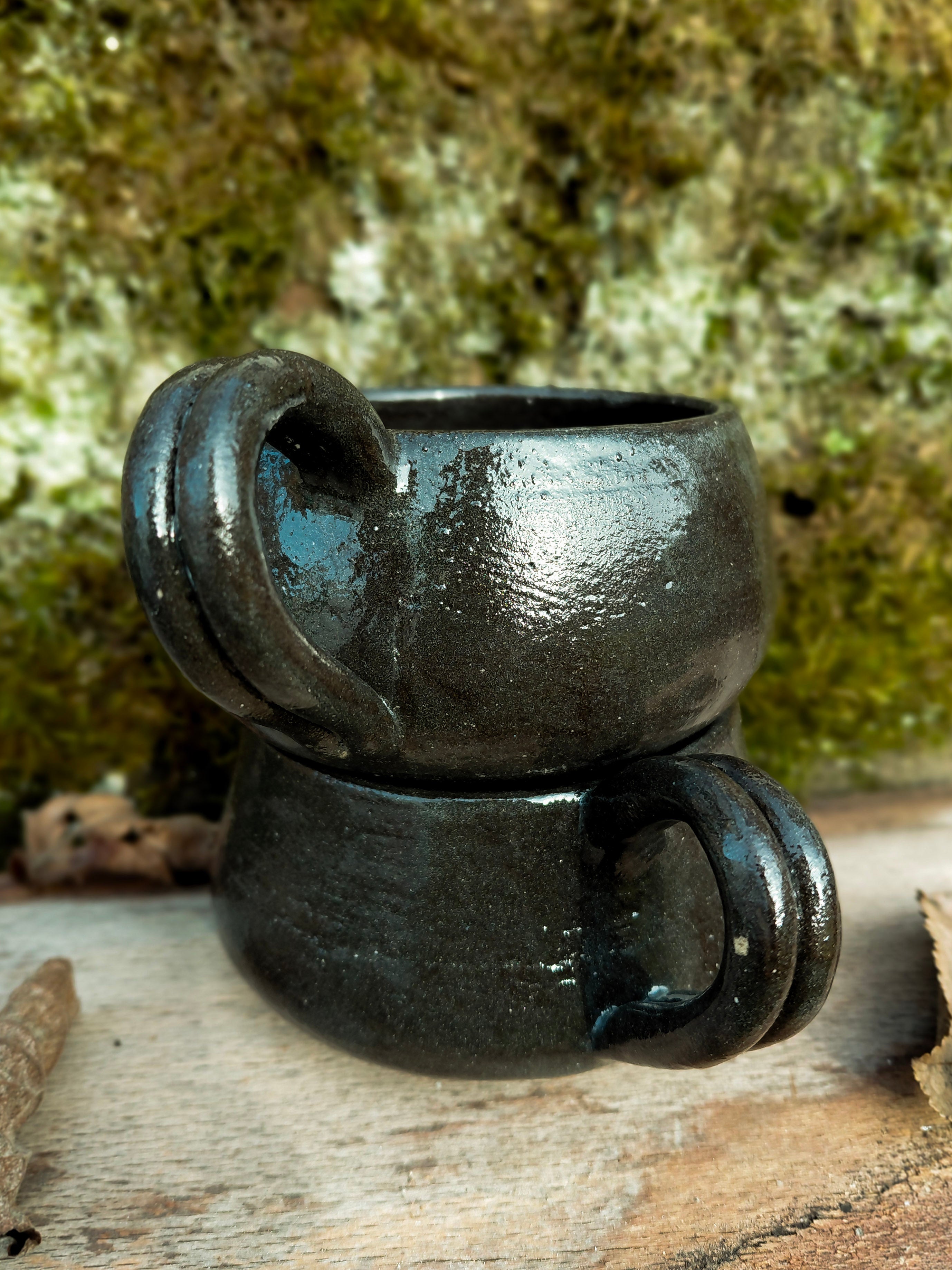 Tasses noires (imparfaites)